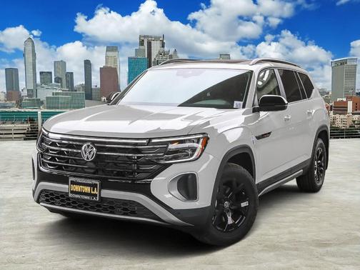 2025 Volkswagen Atlas 2.0T Peak Edition