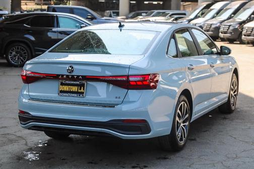 2025 Volkswagen Jetta 1.5T SE