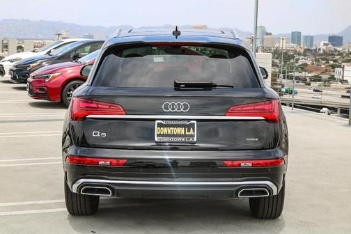 2023 Audi Q5 45 S line Premium Plus