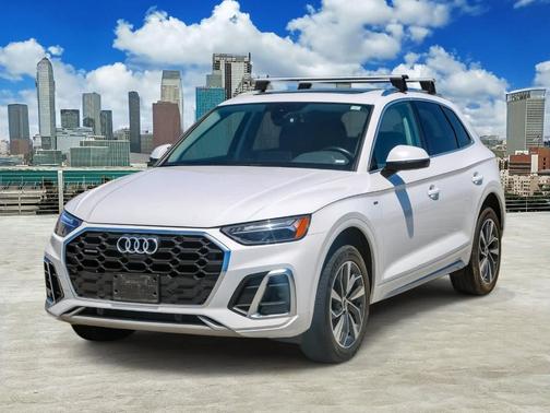 2022 Audi Q5 45 S line Premium Plus