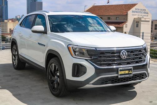 2025 Volkswagen Atlas Cross Sport 2.0T SE w/Technology