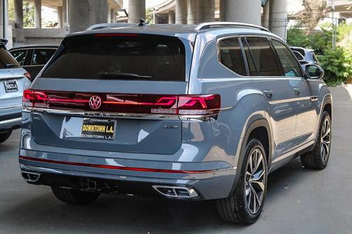 2025 Volkswagen Atlas 2.0T SEL Premium R-Line