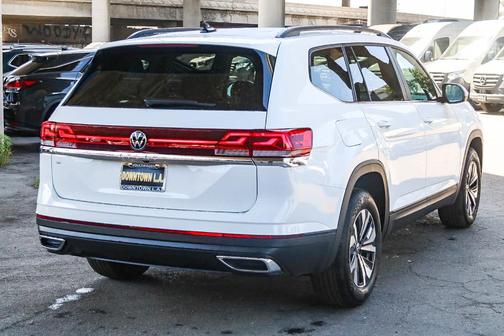 2025 Volkswagen Atlas 2.0T SE