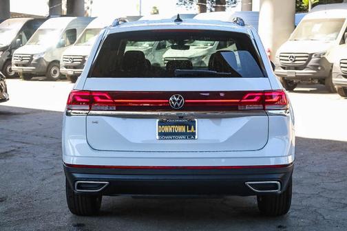 2025 Volkswagen Atlas 2.0T SE