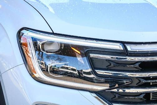 2025 Volkswagen Atlas 2.0T SE