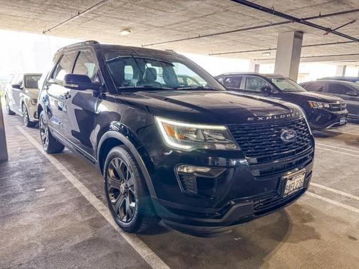 2018 Ford Explorer sport