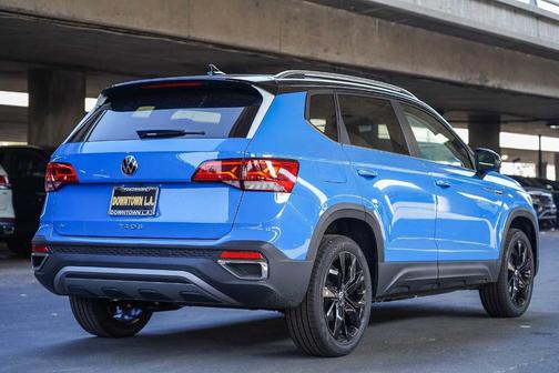 2024 Volkswagen Taos 1.5T SE