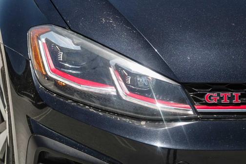 2019 Volkswagen Golf GTI 2.0T SE