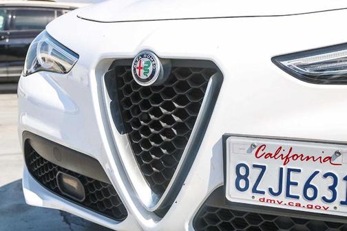 2019 Alfa Romeo Stelvio Base