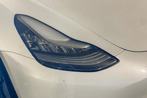 2019 Tesla Model 3 Mid Range