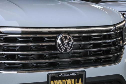 2025 Volkswagen Atlas 2.0T SE
