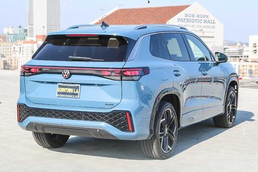 2025 Volkswagen Tiguan 2.0T SEL R-Line