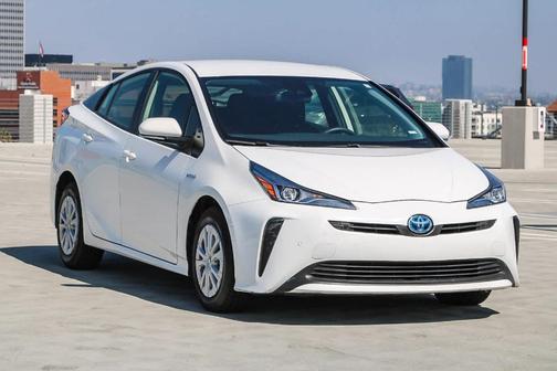 2022 Toyota Prius LE