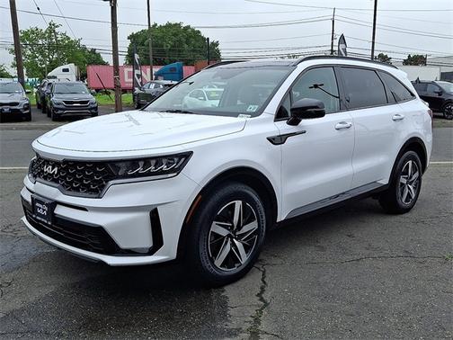2022 Kia Sorento S