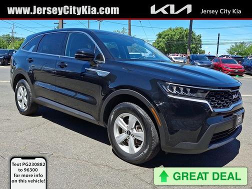Ebony Black 2023 Kia Sorento LX