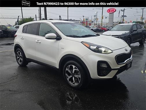 2022 Kia Sportage LX