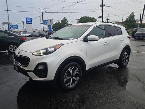 2022 Kia Sportage LX