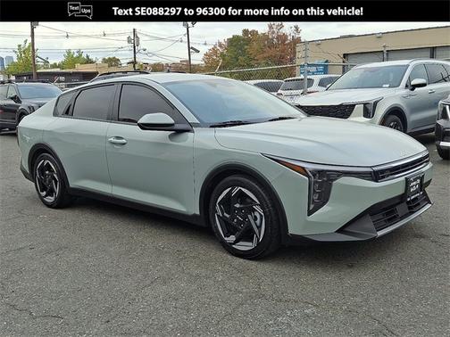 2025 Kia K4 EX