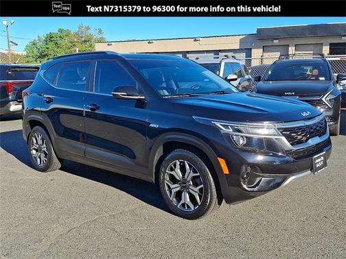 2022 Kia Seltos EX