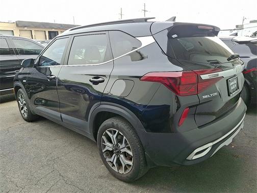 2022 Kia Seltos EX