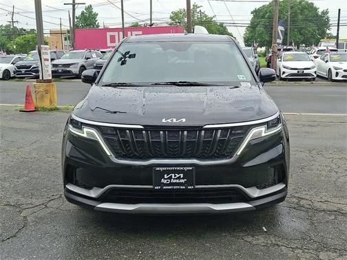 2022 Kia Carnival LXS
