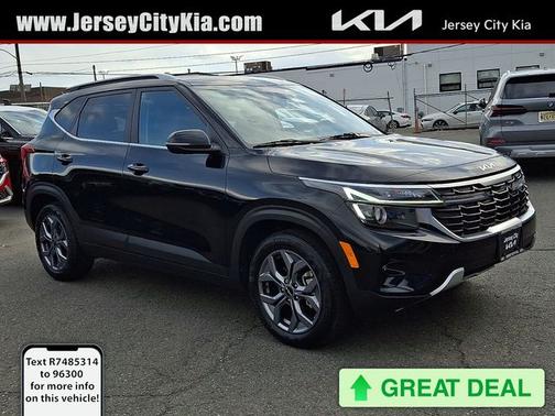 Fusion Black 2024 Kia Seltos S