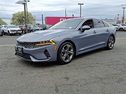 2022 Kia K5 EX