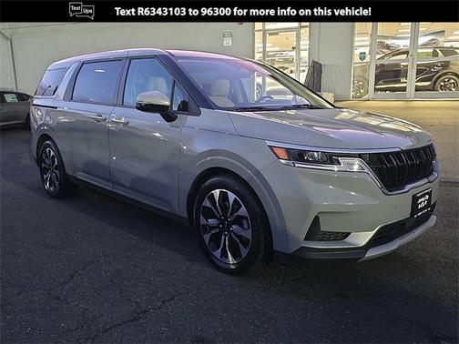 2024 Kia Carnival EX