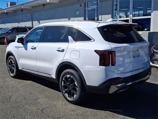 2024 Kia Sorento S