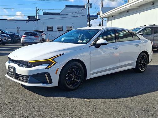 2025 Kia K5 LXS