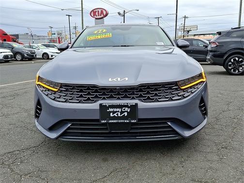 2022 Kia K5 EX