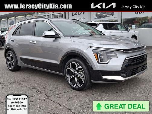 Steel Gray 2024 Kia Niro SX Touring