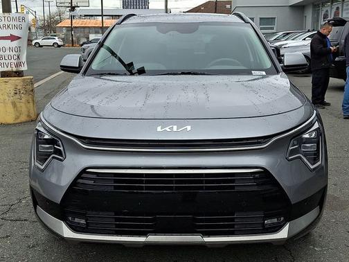 Steel Gray 2024 Kia Niro SX Touring