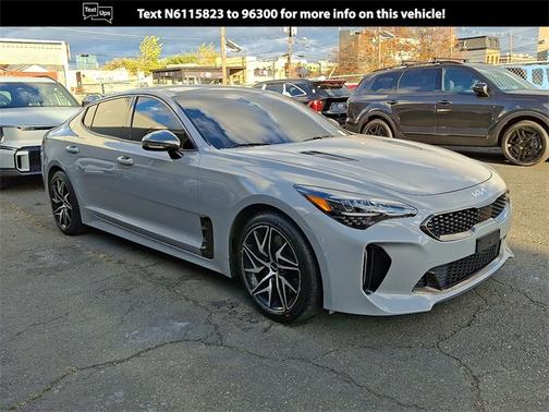 2022 Kia Stinger GT-Line