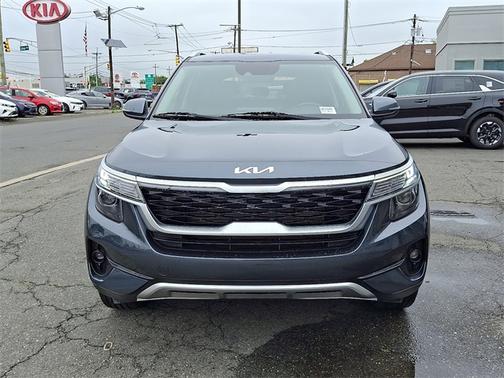 2022 Kia Seltos EX