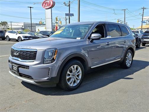 2022 Kia Telluride LX