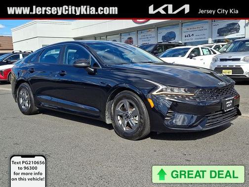 Ebony Black 2023 Kia K5 LXS