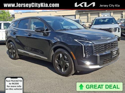 Ebony Black 2026 Kia Sportage LX