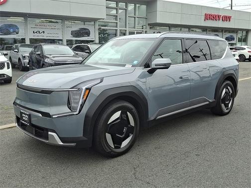 2024 Kia EV9 Wind