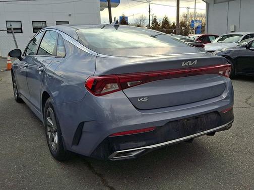 Everlasting Silver 2023 Kia K5 LXS