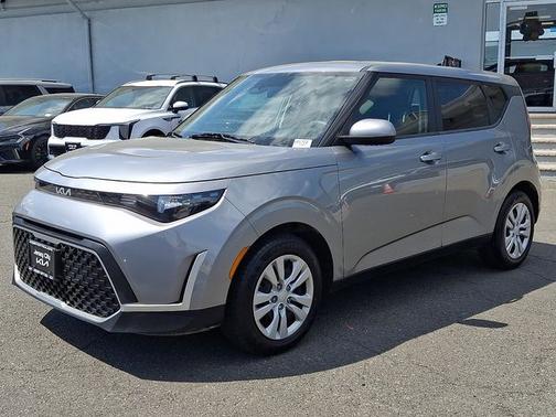 Steel Gray 2024 Kia Soul LX