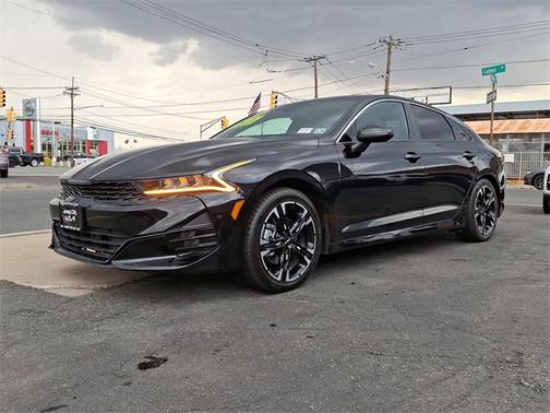 2022 Kia K5 GT-Line