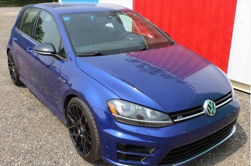 2016 Volkswagen Golf R 2.0T DSG
