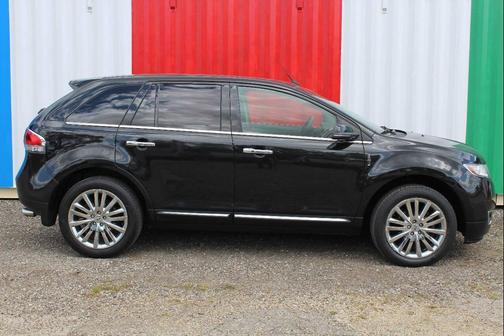 2014 Lincoln MKX Base