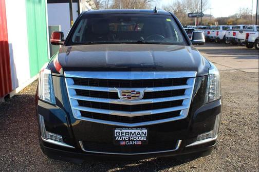 2017 Cadillac Escalade Luxury