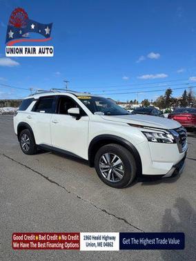 2023 Nissan Pathfinder SL 4WD