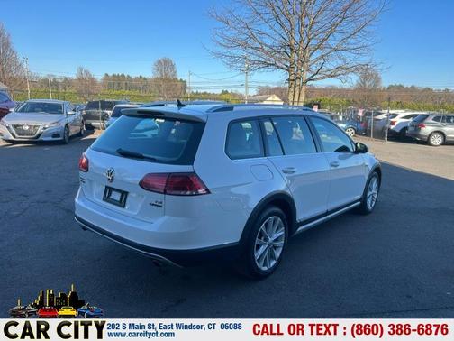 2018 Volkswagen Golf Alltrack TSI S