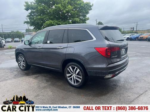 Gray 2018 Honda Pilot Touring