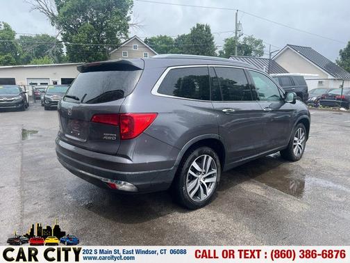 Gray 2018 Honda Pilot Touring