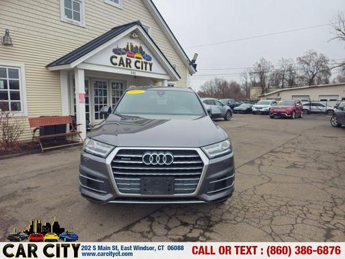 Samurai Gray Metallic 2019 Audi Q7 45 Premium